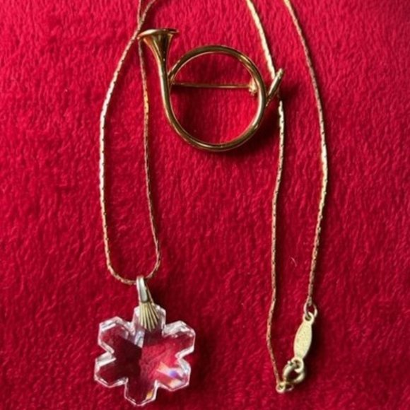 HOLIDAY🎄🎄NAPIER Gold Horn Brooch & Snowflake Crystal Pendant Necklace - Picture 5 of 8